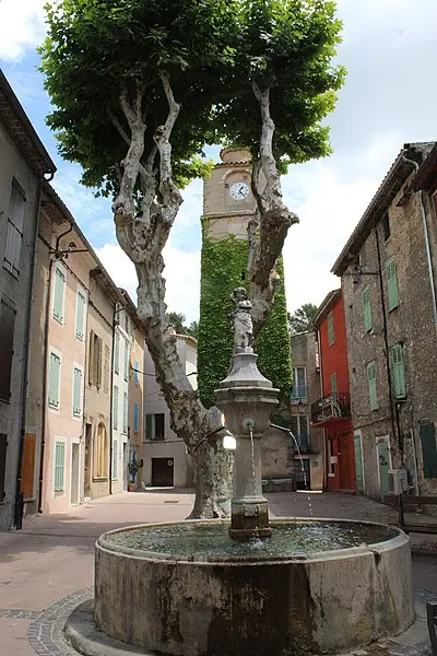 Foto di Orologio - René Hourdry - © Creative Commons (https://creativecommons.org/licenses/by-sa/4.0/deed.fr)