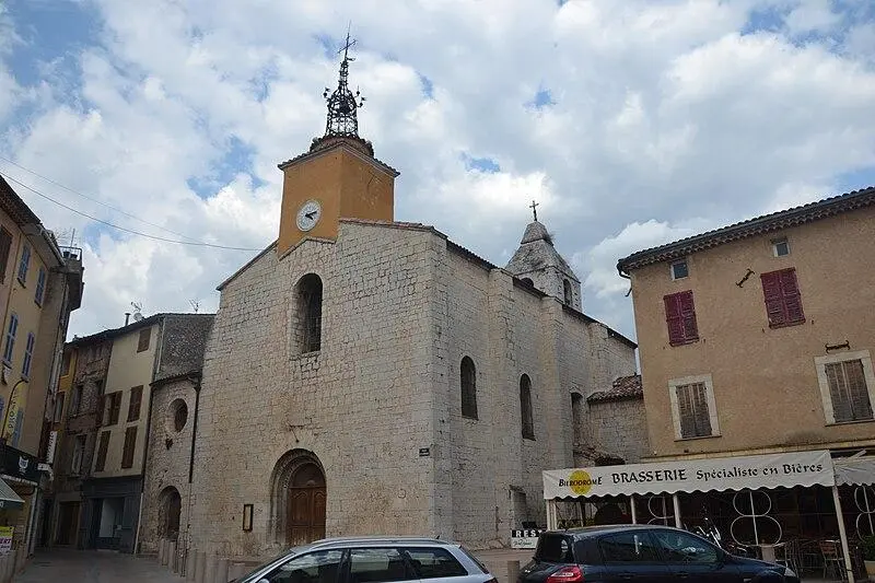 Foto di Chiesa parrocchiale di Saint-Pierre - Marianne Casamance - © Creative Commons (https://creativecommons.org/licenses/by-sa/4.0/deed.fr)