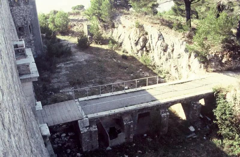 Foto di Fort Faron - POP Plateforme Ouverte du Patrimoine / Base Mérimée - © Monuments historiques