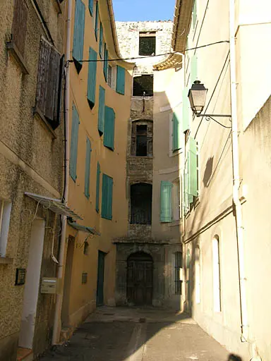 Foto von "Beaucaire" -Gebäude, ehemalige Karriere der jüdischen Gemeinde - POP Plateforme Ouverte du Patrimoine / Base Mérimée - © Monuments historiques