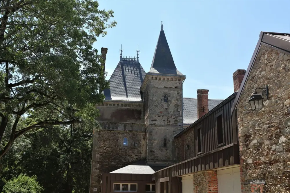 Foto di Domaine de la Haute-Braconnière - POP Plateforme Ouverte du Patrimoine / Base Mérimée - © Ministère de la Culture (France), Conservation des antiquités et des objets d’art de Vendée - Tous droits réservés