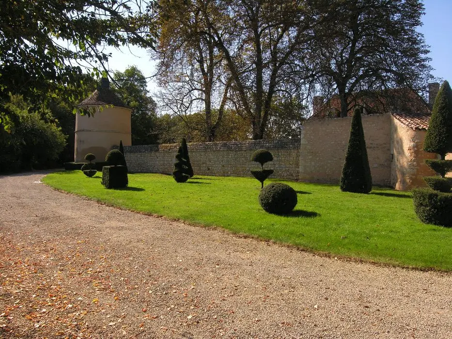 Picture of The Thibaudière - POP Plateforme Ouverte du Patrimoine / Base Mérimée - © Ministère de la Culture (France), Direction Régionale des Affaires Culturelles de Nouvelle-Aquitaine – Tous droits réservés 