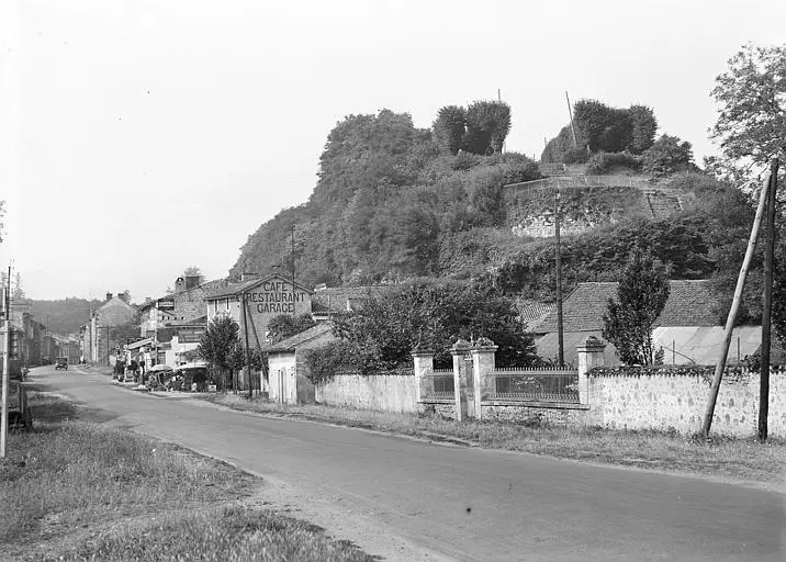 Picture of Medieval castle - POP Plateforme Ouverte du Patrimoine / Base Mérimée - © Ministère de la Culture (France), Médiathèque du patrimoine et de la photographie, diffusion RMN-GP