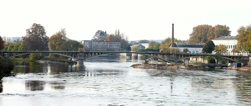 Foto de Puente Camille-de-HOGUES - MOSSOT - © Creative Commons (https://creativecommons.org/licenses/by-sa/4.0/deed.fr)