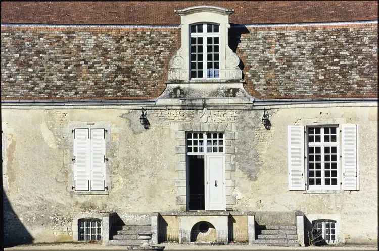 Picture of Logis de la Guéronnière - POP Plateforme Ouverte du Patrimoine / Base Mérimée - © Donation VMF, Ministère de la Culture (France), Médiathèque du patrimoine et de la photographie, diffusion GrandPalaisRmn Photo