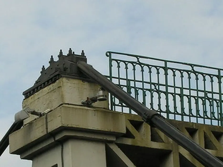 Picture of Suspension bridge - POP Plateforme Ouverte du Patrimoine / Base Mérimée - © Ministère de la Culture (France), Direction Régionale des Affaires Culturelles de Nouvelle-Aquitaine – Tous droits réservés 
