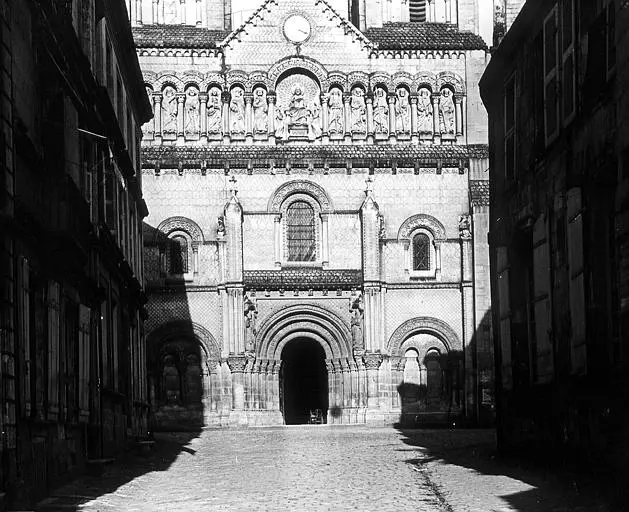 Picture of Saint-Jacques church - POP Plateforme Ouverte du Patrimoine / Base Mérimée - © Ministère de la Culture (France), Médiathèque du patrimoine et de la photographie, diffusion RMN-GP