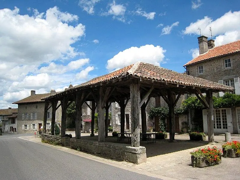 Foto de Sala - Nitot - © Creative Commons (https://creativecommons.org/licenses/by-sa/4.0/deed.fr)