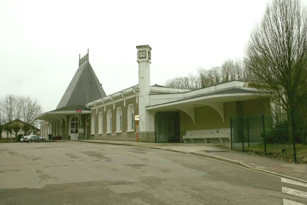 Foto von Contrexéville Station - POP Plateforme Ouverte du Patrimoine / Base Mérimée - © Ministère de la Culture (France), Direction Régionale des Affaires Culturelles du Grand Est – Tous droits réservés 
