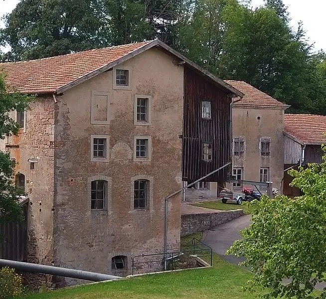 Foto von Sägewerkset - Mühle - Saboterie - Forge - Doique - © Creative Commons (https://creativecommons.org/licenses/by-sa/4.0/deed.fr)