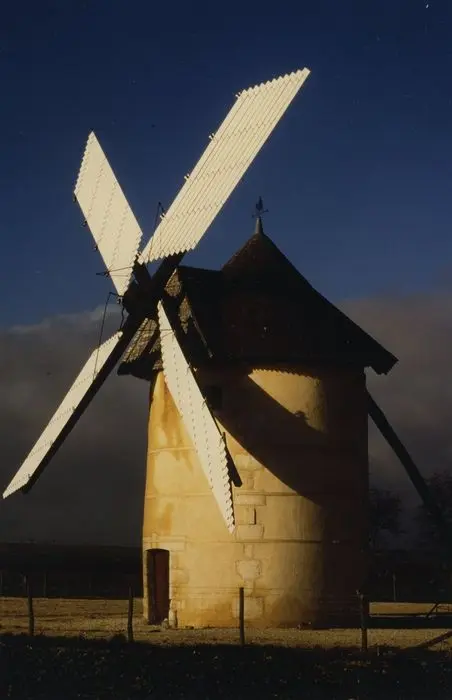 Foto di Dautin Windmill - POP Plateforme Ouverte du Patrimoine / Base Mérimée - © Ministère de la Culture (France), Médiathèque du patrimoine et de la photographie, tous droits réservés