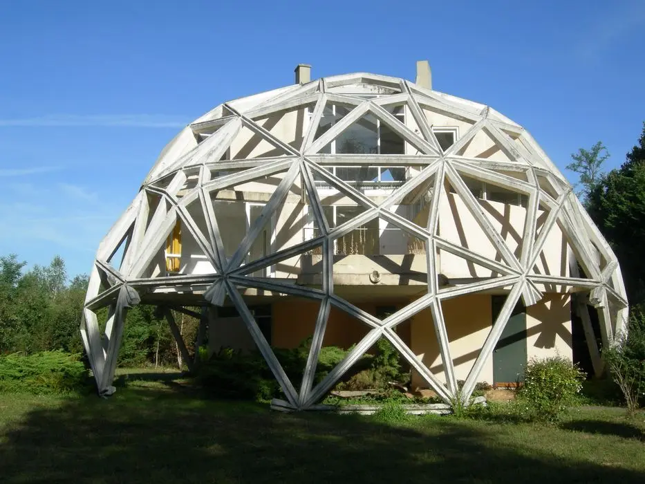 Foto von Experimentelle Häuser von Jean Daladier erbaut - POP Plateforme Ouverte du Patrimoine / Base Mérimée - © Ministère de la Culture (France), Direction régionale des affaires culturelles de Bourgogne-Franche-Comté – Diffusion restreinte