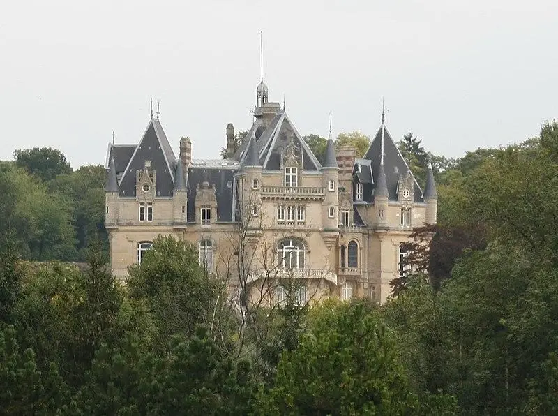 Foto de Castillo de amortiguación - Patrick Gueit - © Creative Commons (https://creativecommons.org/licenses/by-sa/4.0/deed.fr)