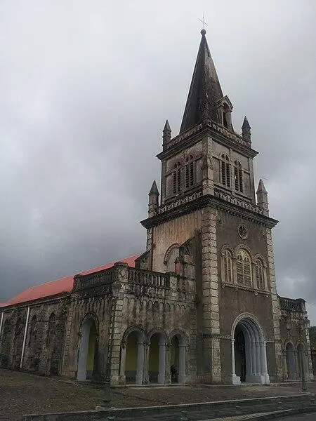 Foto von Notre-Dame de la Délivrande Kirche - UHF - © Creative Commons (https://creativecommons.org/licenses/by-sa/4.0/deed.fr)