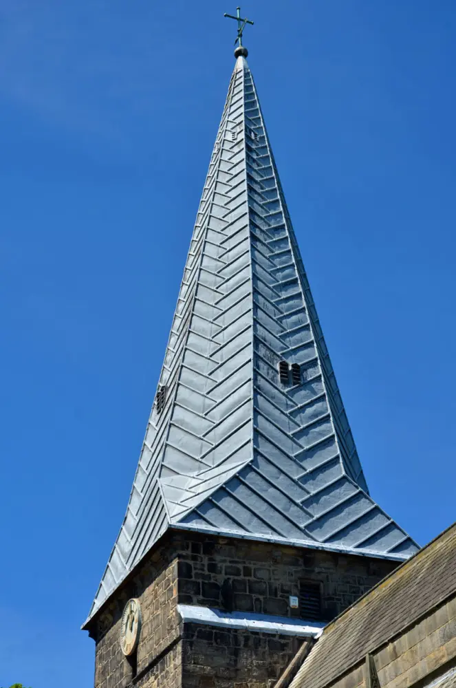 Photo de Église de la Sainte Croix - Historic England