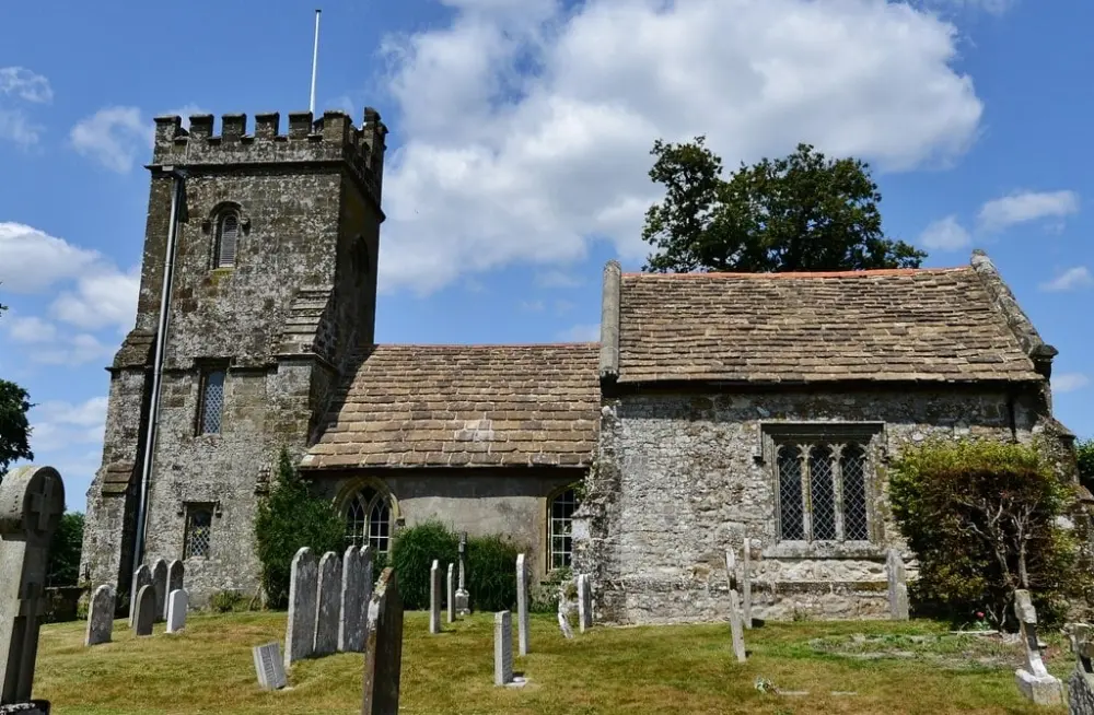 Foto von Die Pfarrkirche von St. Peter - Historic England
