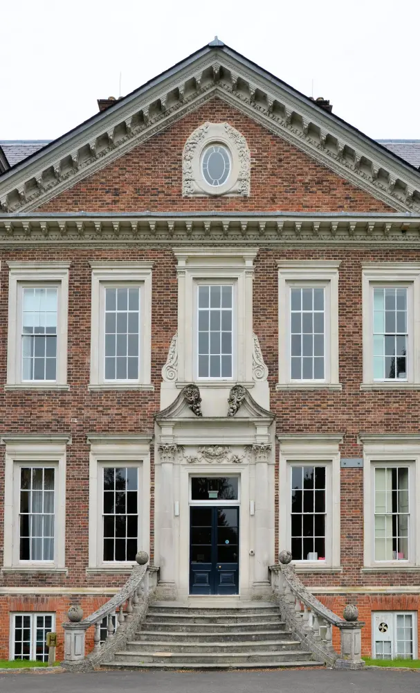 Photo de Tadworth Court - Historic England
