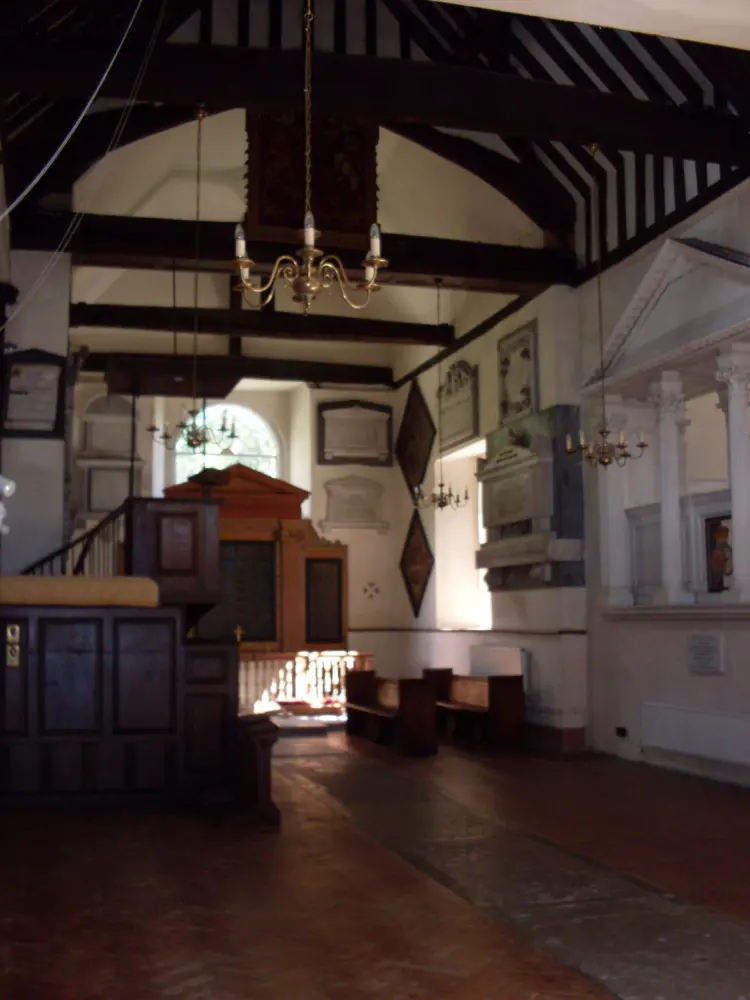 Foto di Chiesa di San Giorgio - Historic England / Christopher Reynolds