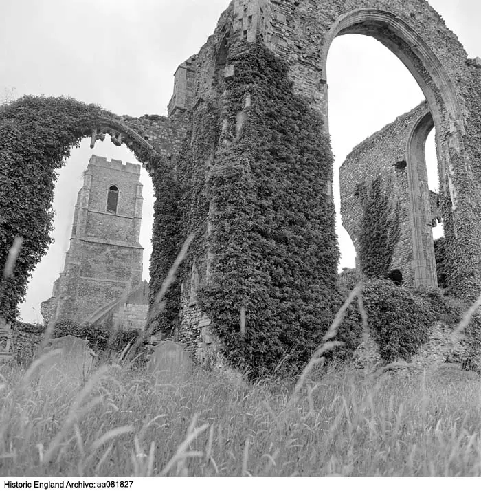 Foto de Iglesia de San Andrés - Historic England / Historic England Archive