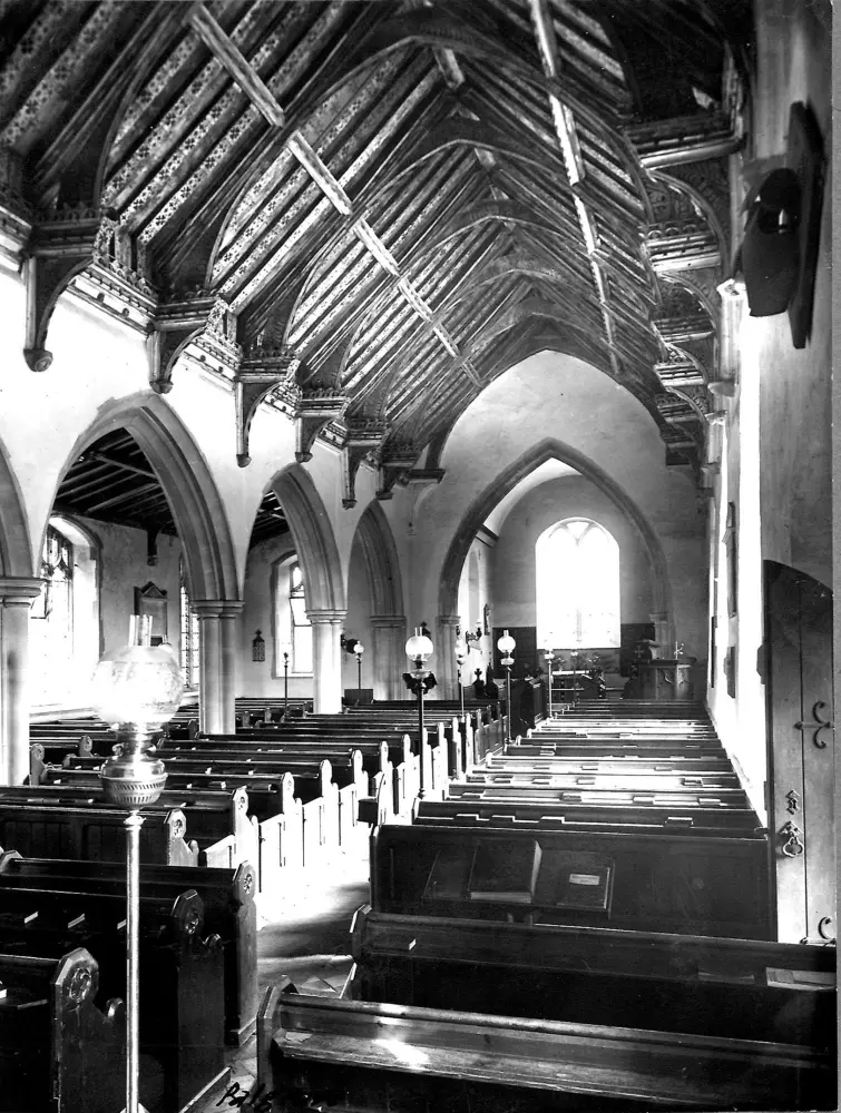 Foto de Iglesia de San Pedro - Historic England