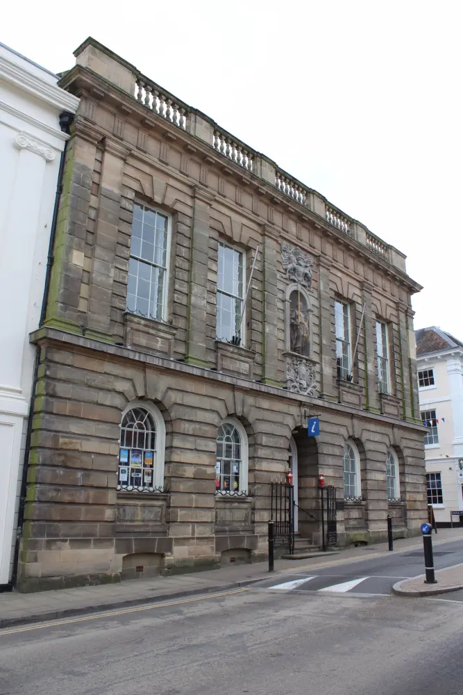 Foto von Das Gerichtsgebäude - Historic England / David Lovell