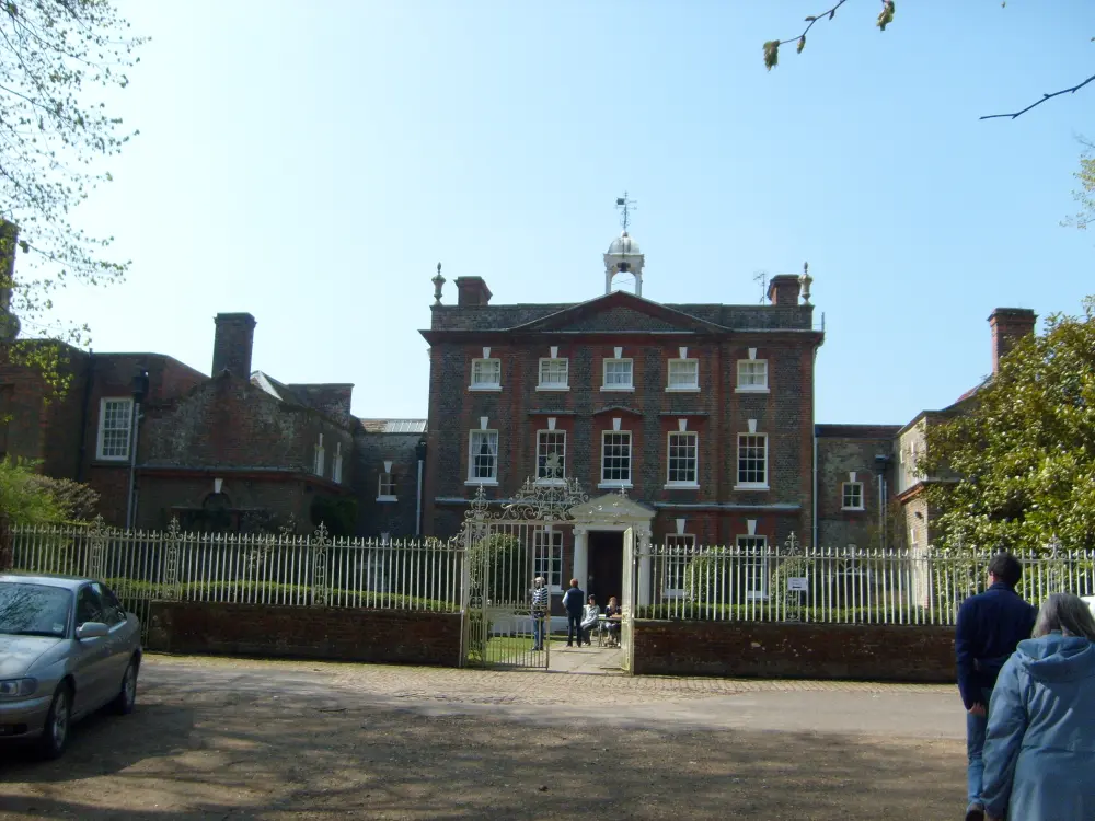 Foto von Oare House - Historic England / David Lovell