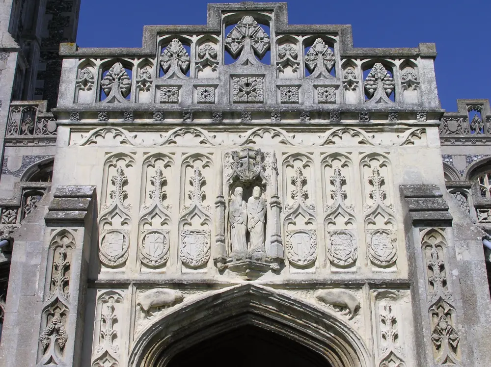Foto von Kirche des Heiligen Petrus und der Heilige Paulus - Historic England / Peter Manning