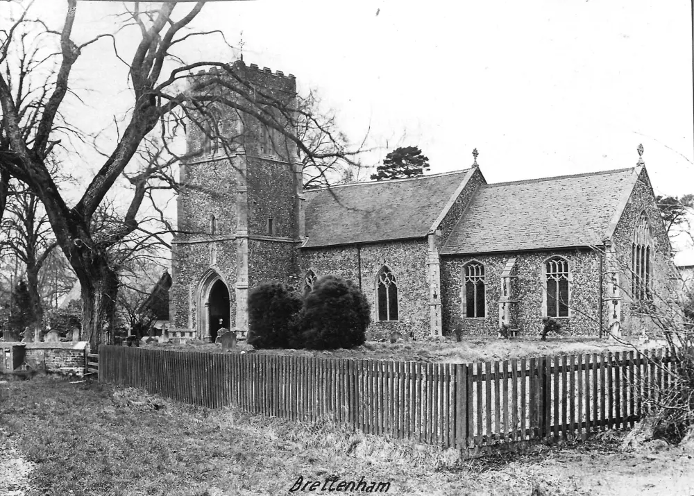 Foto von Kirche von St. Mary die Jungfrau - Historic England
