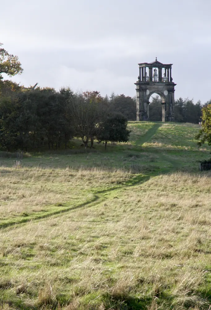 Photo de Arc Triumphal à Shugborough Hall - Historic England