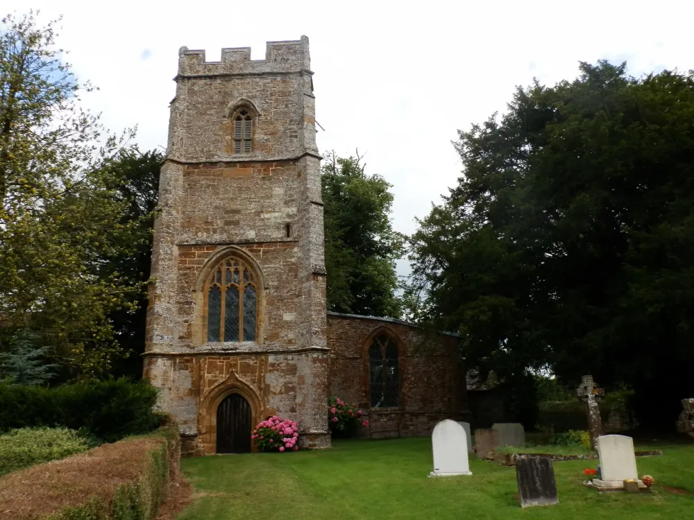 Foto di Chiesa di St James - Historic England