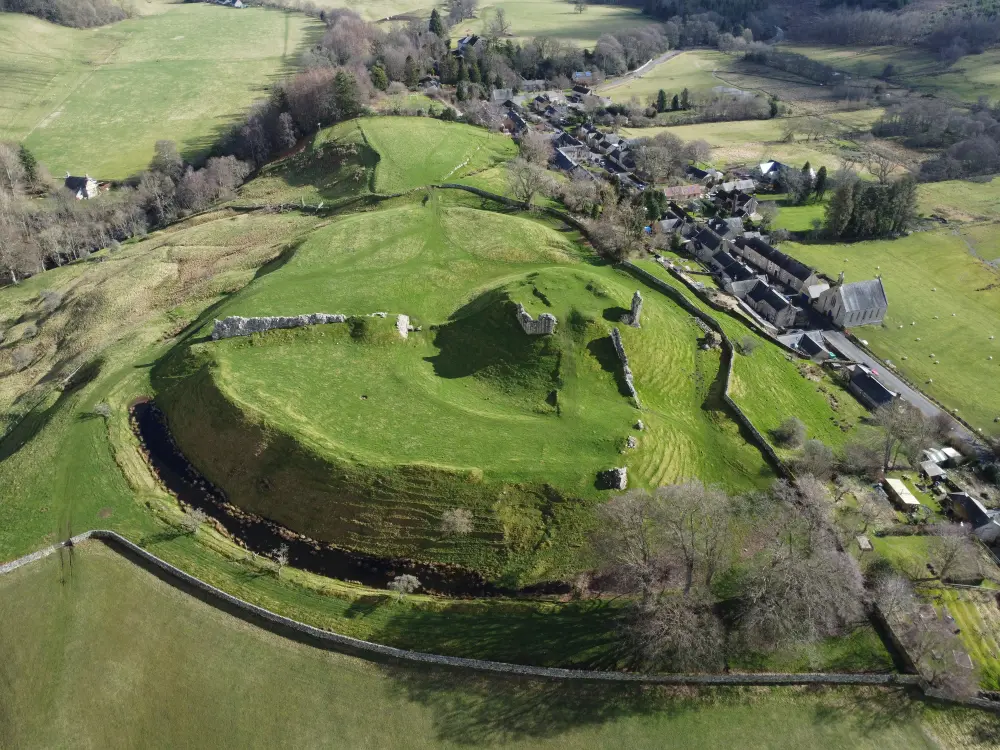 Photo de Château de Harbottle - Historic England