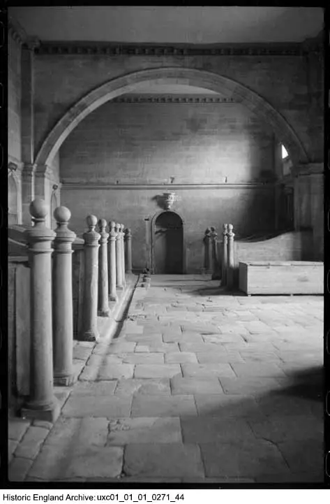 Photo de La salle - Historic England