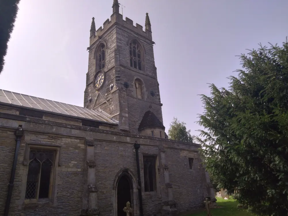 Foto di Chiesa di San Giovanni Battista - Historic England