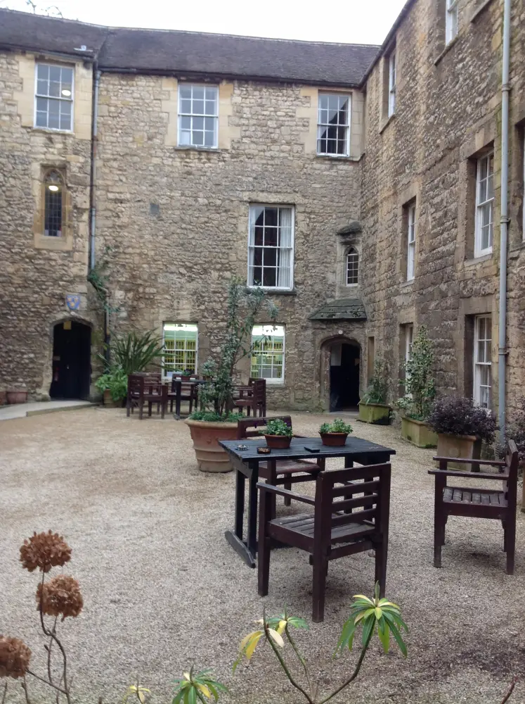 Photo de Worcester College, gamme sud avec quadrilatère de pompe et ancienne cuisine - Historic England