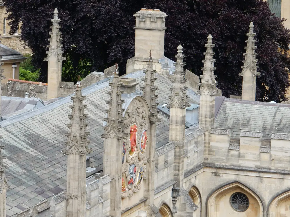 Foto di All Souls College, Hall, cucina, burro e passaggio tra sala e cucina - Historic England