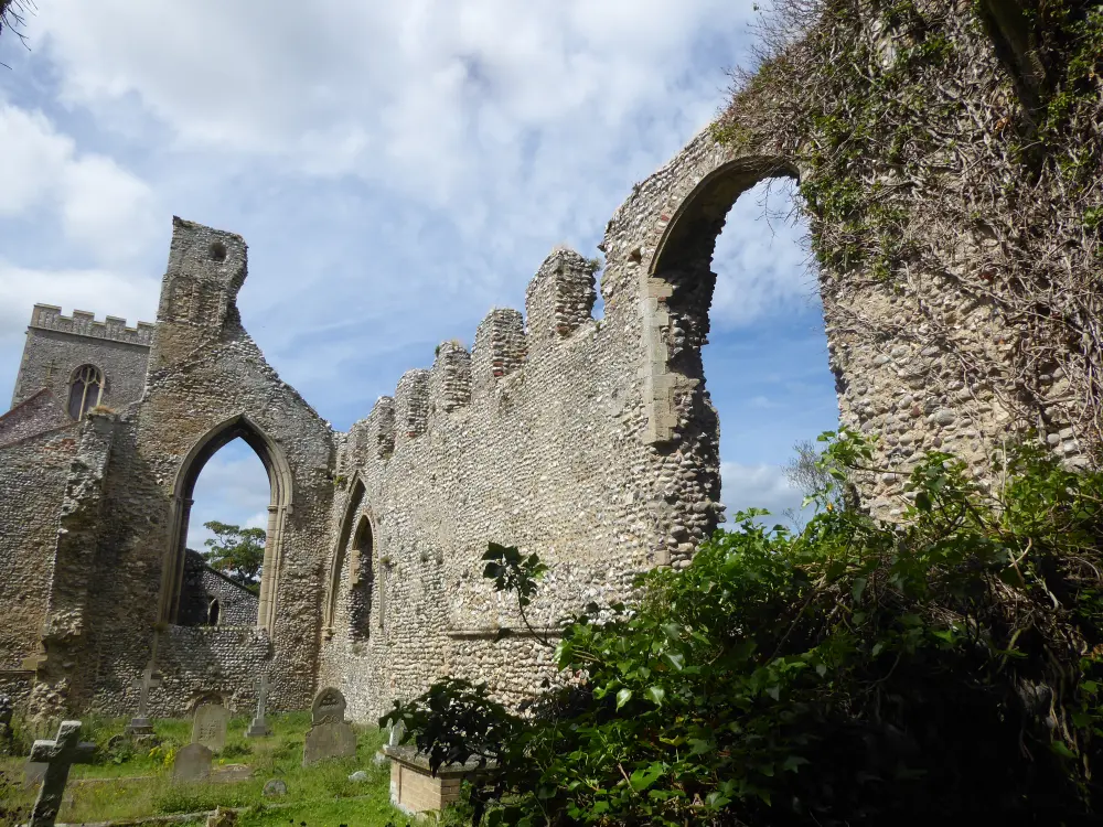 Foto de Ruinas del priorato agustiniano - Historic England