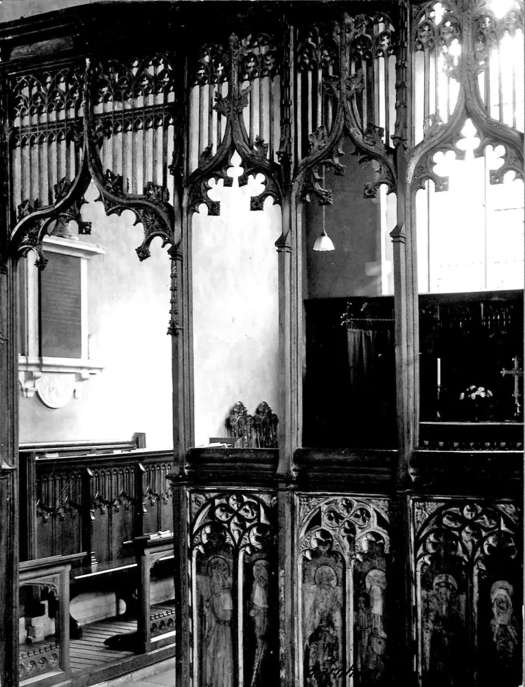 Foto de Iglesia de San Pedro y San Pablo - Historic England