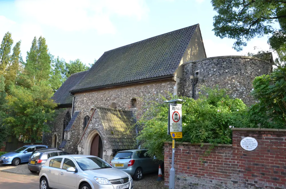 Foto de Iglesia de San Julián - Historic England