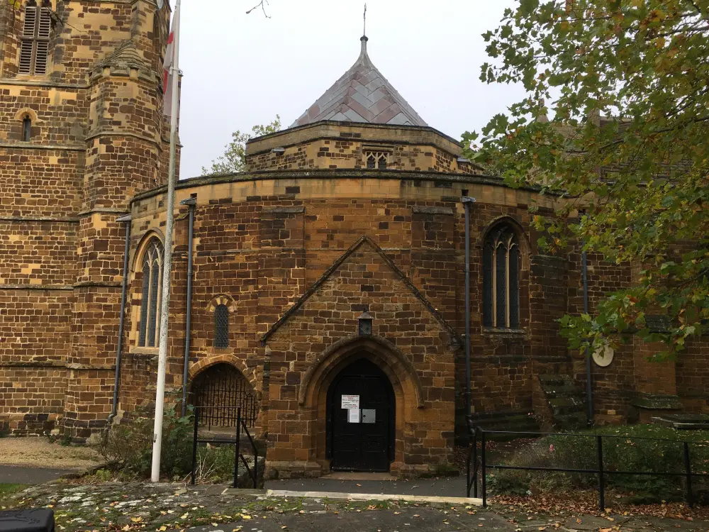 Photo de Église du Saint-Sépulcre - Historic England