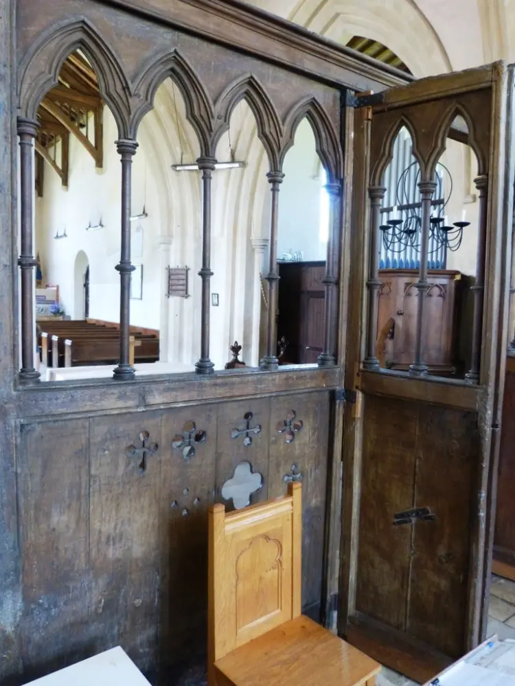 Foto de Iglesia de San Miguel - Historic England