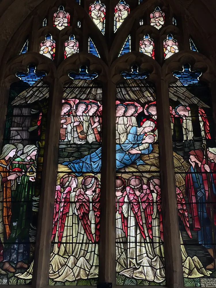 Photo de Église de la Vierge bénie - Historic England