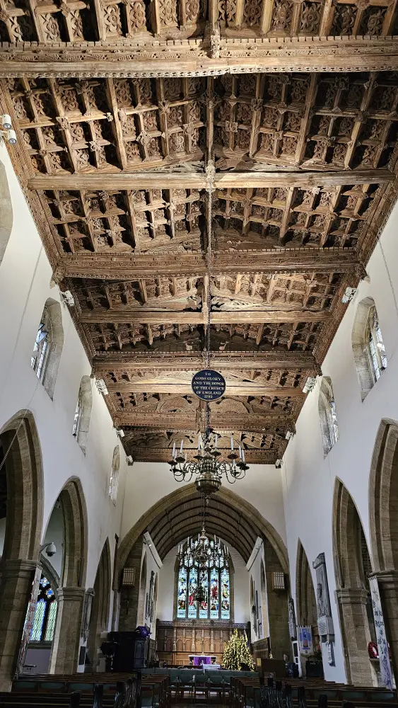 Photo de Église de St Michael et tous les anges - Historic England
