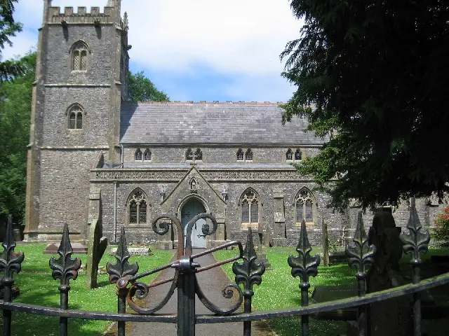 Foto de Iglesia de St. James - Historic England