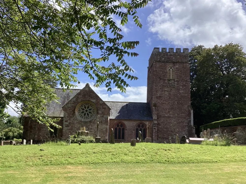 Foto de Iglesia de todos los santos - Historic England