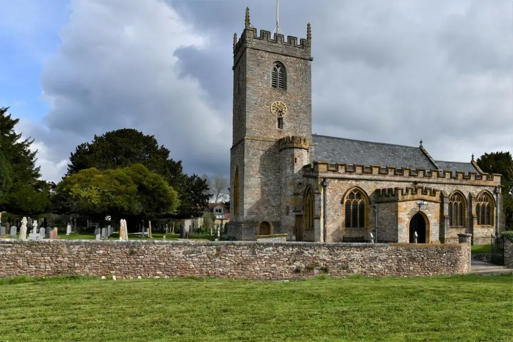 Foto de Iglesia de todos los santos - Historic England