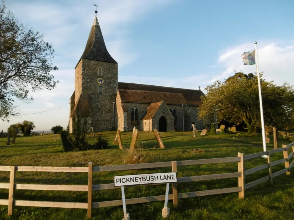 Foto de Iglesia de Santa María la Virgen - Historic England