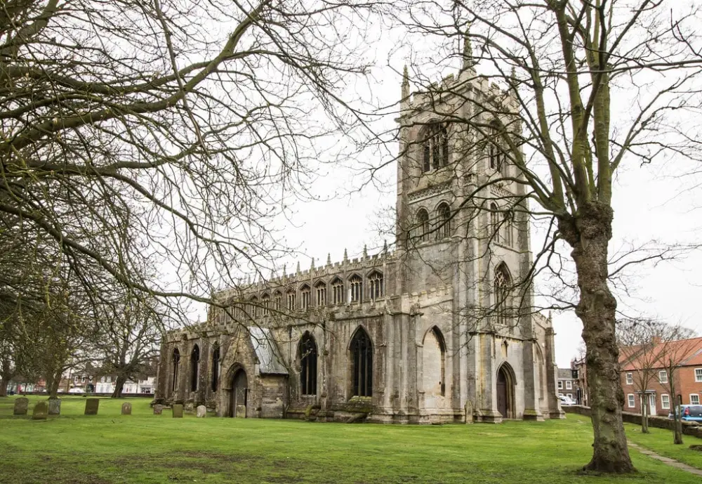 Photo de Église de St Peter et St Paul - Historic England