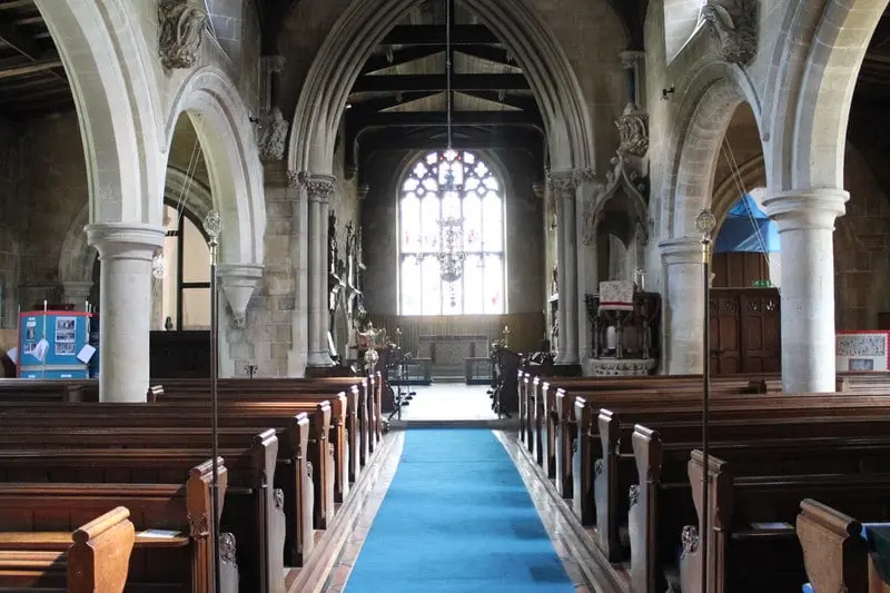 Foto de Iglesia de San Miguel y todos los ángeles - Historic England