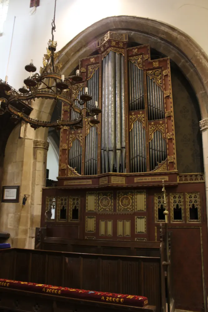 Foto de Iglesia de San Lorenzo - Historic England