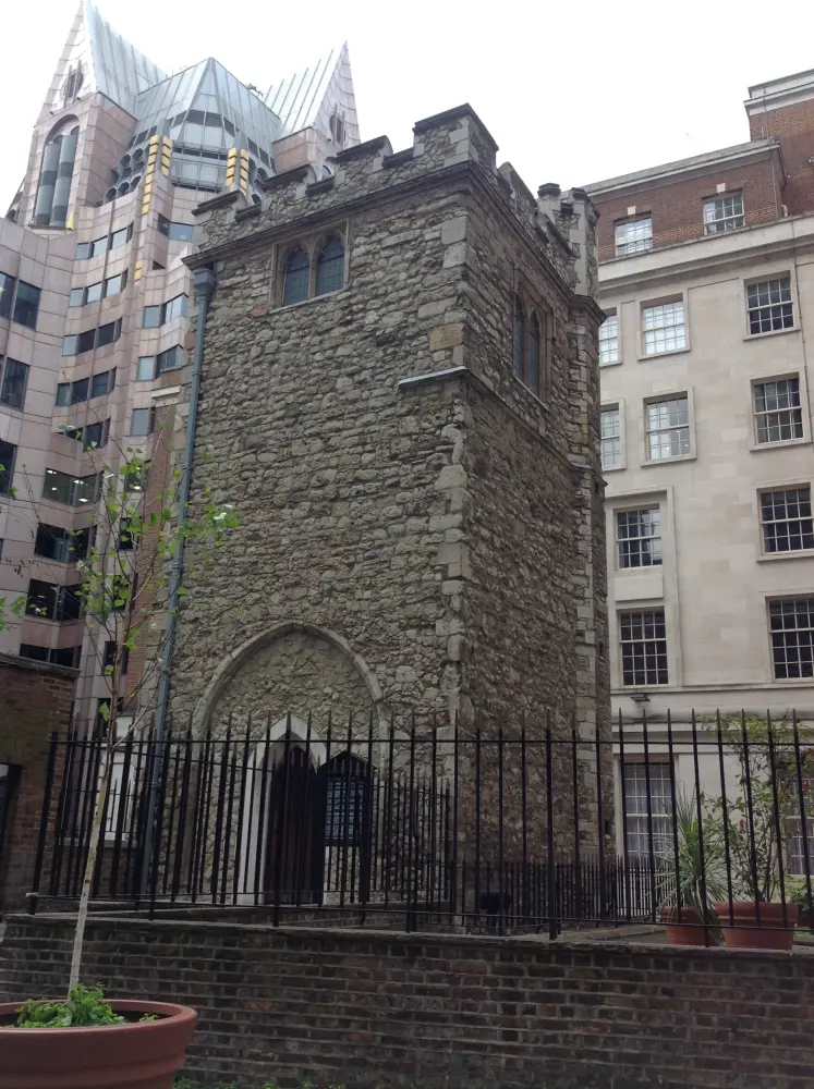 Foto de Torre y restos de la Iglesia de todos los Santos - Historic England / David Lovell